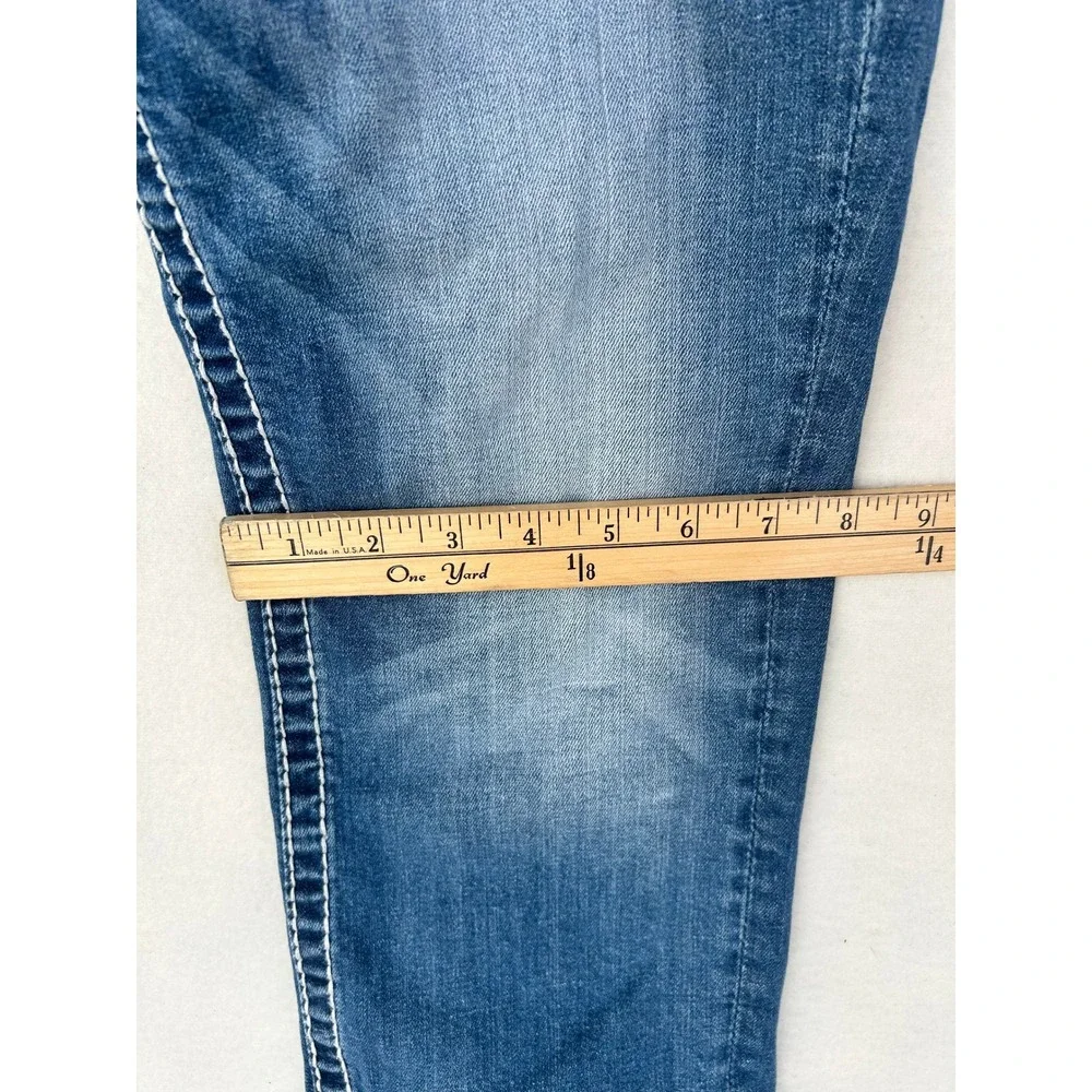 Vigoss The New‎ York Capri Jeans 31 Medium Wash Thick Stitch Rhinestone Cropped